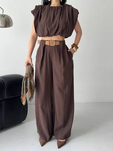 Ensemble deux pièces pour femme, haut sans manches en crêpe avec détail plissé et pantalon taille haute, marron uni, tenue décontractée printemps-été - Product Image 5