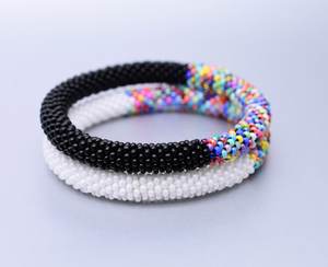 Bracelet manchette en perles faites à la main-Manchette pour femmes et filles - Product Image 1