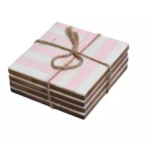 Incrustation de laiton Design Rose Couleur Résine Coaster Ensembles Élégant Meilleure Qualité Tendance Résine Coaster En Vrac Quantité utilisation pour Restaurant - Product Image 3