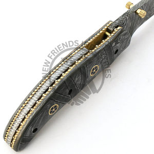Cuchillo de Caza Plegable Hecho a Mano con Hoja de Acero de Damasco y Mango de Madera, Personalizable OEM, para Camping, EDC, Grado Industrial, para Hombre - Product Image 4