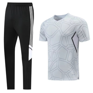 Kits de maillot de football par sublimation respirant et confortable au design personnalisé, vêtements de football personnalisés pour l'équipe, uniforme de football pour hommes - Product Image 6
