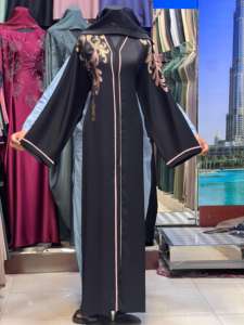 2025 nouveaux vêtements islamiques traditionnels de Dubaï pour femmes belle Abaya noire d'Arabie saoudite tissus du Golfe accessoires musulmans - Product Image 3