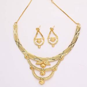 Ensemble de bijoux de mode or Micro formant des colliers pour femmes mariage Occasions spéciales orthodoxe cuivre laiton Chapado En Oro Oro - Product Image 1