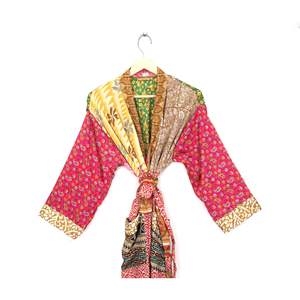 Kimono de retazos hecho a mano, Kimono de seda Floral, ropa de dormir, Kimono Vintage Sari, Kimono reciclado, regalo para ella, mujer - Product Image 4