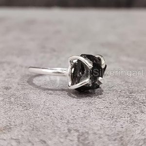 Rough Womens Ring Natural Garnet Gemstone January Birthstone Prong Band <b>Valentine</b> <b>Gift</b> Handmade Jewelry 925 Sterling Silver Ring - Product Image 2