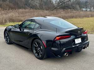 Supra 3.0 Premium RWD 2024 Negro Brillante, Bluetooth, Asientos de Cuero, Arranque Remoto, Transmisión Manual, Coupé Turbo Trasero - Product Image 3