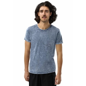 เสื้อยืดผ้าเจอกรดสำหรับผู้ชายผ้าคอตตอน100% พิมพ์ลายปักโลโก้สำหรับฤดูร้อนออกแบบได้ตามต้องการ - Product Image 2