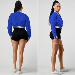 เสื้อแจ็คเก็ตวาร์ซิตี้แขนยาวสำหรับผู้หญิง ราคาขายส่ง ตัวเสื้อทำจากผ้าขนสัตว์ แขนเสื้อทำจากหนัง รับสกรีนโลโก้ มีไซส์พลัส - Product Image 5