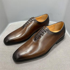 Chaussures de mariage en cuir pour hommes, couleurs blanc et noir, design élégant, confortables, chaussures formelles pour le marié, fête de mariage, banquet - Product Image 1