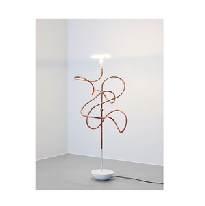 Iluminación de mesita de noche sencilla y moderna, lámpara de escritorio con personalidad artística para dormitorio, sala de estar y hogar - Product Image 4