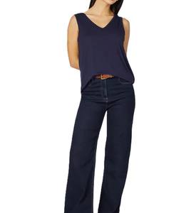 Vente en gros élégant débardeur d'entraînement pour femmes doux tissu jersey extensible col en V sans manches couleur bleue utilisation en extérieur confortable - Product Image 5