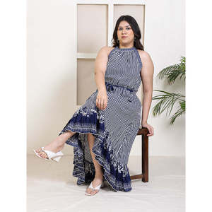 Robe longue asymétrique Deebaco pour femme grande taille, col licou, rayures bleues, design à volants, tenue de soirée, style western, une pièce - Product Image 1