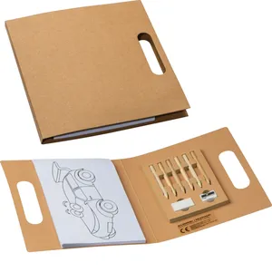 Libro da colorare con gadget personalizzati di Cornelia - Product Image 1