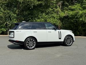 LAND ROVER RANGE ROVER SE P400 2023, Motor Turboalimentado de 3.0L I6 y 395HP, SUV/Crossover de Gasolina Automático, Auto de Lujo - Product Image 3