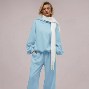 Ensemble de survêtement de sport pour femme, style décontracté urbain, parfait pour l'entraînement physique et le port quotidien - Product Image 1