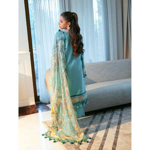 Ensemble décontracté d'été 3 pièces en tissu Chikanakari brodé avec chemise, dupatta imprimé en mousseline et pantalon - BIC-4788 - Product Image 3