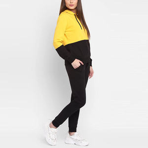 Survêtement pour femmes pour l'exercice, le jogging et l'usure quotidienne avec un matériau doux et un design élégant en plusieurs tailles et couleurs - Product Image 4