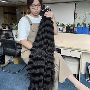 Paquete al por mayor de trama de cabello Remy ondulado negro natural cutícula alineada textura caliente trama doble en estilo rizado origen vietnamita - Product Image 2