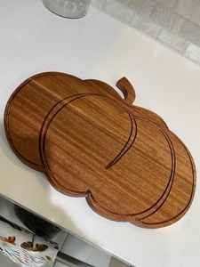 Tabla de cortar de calabaza de madera moderna y decoración de otoño-Juego de varias piezas hecho a mano - Product Image 4