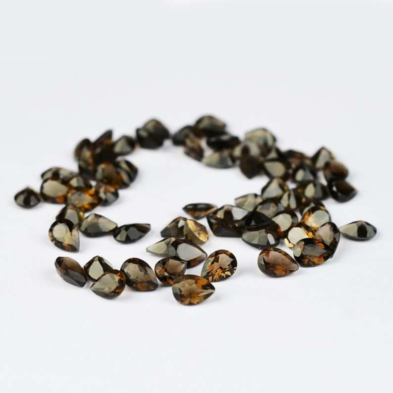 สีน้ำตาล