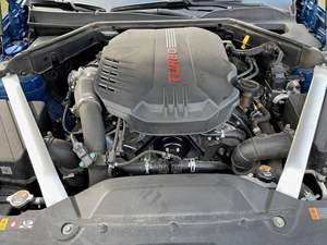 Kia Stinger <span class=keywords><strong>GT1</strong></span> AWD <span class=keywords><strong>2022</strong></span> d'occasion, 368 ch, V6 biturbo, bleu micro, peu modifiée - Product Image 6