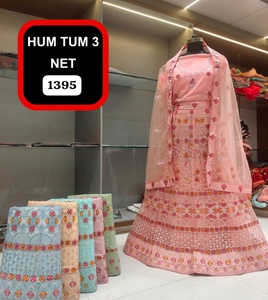 Vente chaude Bollywood Style femmes Lehenga Choli indien pakistanais vêtements pour la fête de mariage porter disponible prix de gros - Product Image 4