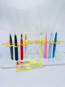 Pinzas profesionales para cejas de alta calidad con punta puntiaguda Soporte de almacenamiento de exhibición de acrílico sostenible Logotipo privado personalizable - Product Image 2