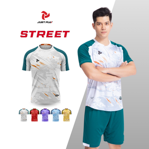 ชุดเสื้อฟุตบอลสำหรับผู้ชายชุดเสื้อเจอร์ซีย์ฟุตบอลหลากสีพร้อมบริการ OEM ดีไซน์จากโรงงาน - Product Image 4