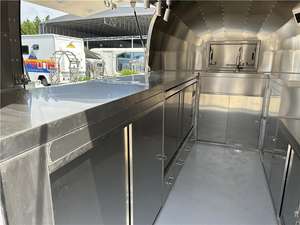 Remolque de Comida Pequeño para Crepas, Gelato y Más |   Camión de comida callejera europea a buen precio - Product Image 3