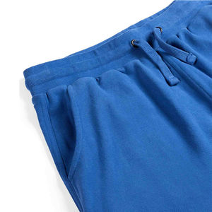 อินเทรนด์และสะดวกสบายคลาสสิกกางเกงขาสั้นผู้ชายแบบลำลองสำหรับฤดูร้อนกางเกงขาสั้นกีฬาที่กำหนดเองสำหรับผู้ชายที่มีเชือกรูดปรับได้และกระเป๋าข้าง - Product Image 3