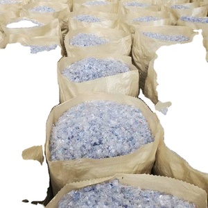 Flocons de PET blanc transparent de haute qualité, plastique recyclé, qualité de moulage par soufflage, pour l'extrusion de feuilles, vente en usine pour les propriétaires d'animaux - Product Image 1