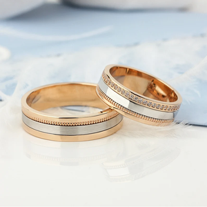 แหวนแต่งงานของผู้ชายดีไซน์ไม่เหมือนใครสีทอง2สีพร้อมดีไซน์หรูหราสำหรับเป็นของขวัญครบรอบ - Product Image 1