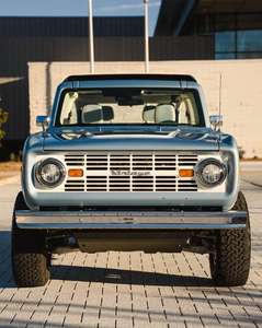 Bronco Clásico Moderno Usado de Primera Calidad, Origen Estadounidense, Gasolina, Manual, Velocidad Máxima de 180 km/h, 2500 GVW, en Venta - Product Image 5