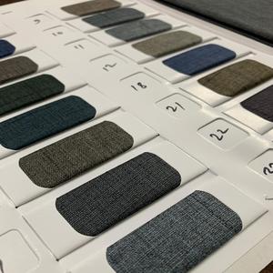 Tejido liso teñido Royal Slub | Material de traje de poliéster pesado para ropa de niños y niñas - Product Image 1