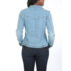 Chaqueta vaquera orgánica mediana de Moq bajo personalizada para mujer Chaqueta vaquera clásica de camionero para mujer a granel Chaqueta de mujer con cuello vuelto - Product Image 2
