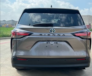 Toyota Sienna XLE 2021 Usada, 7 Pasajeros, Tracción Delantera, Volante a la Izquierda/Derecha - Product Image 6