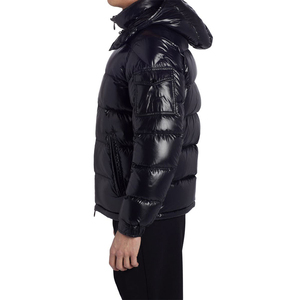 Chaqueta Acolchada Negra con Acabado de Espejo para Hombre, Abrigo de Invierno con Brillo Extremo, Capucha Desmontable, Chaqueta Acolchada de Lujo Urbano de Alta Calidad - Product Image 6