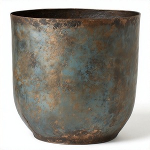 Jardinière en métal surélevé EverLuxe avec accents de finition artisanale en relief Home Garden Pot de fleurs en métal antique pour usage décoratif - Product Image 3