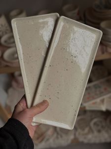 ถาดจานเซรามิกสำหรับเสิร์ฟแบบแฮนด์เมดเหมาะสำหรับการเฉลิมฉลองเทศกาลอีสเตอร์กับครอบครัวและเพื่อนฝูงที่เสิร์ฟอาหารและขนมหวานแบบดั้งเดิม - Product Image 5