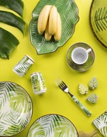 Ensemble de 6 assiettes de service en céramique dolomite peintes à la main, formes de feuilles, vert avec bord brun, style moderne, feuillage par Excelsa