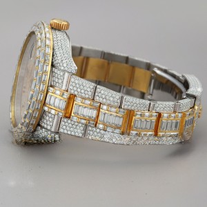 Reloj Personalizado con Bisel de Acero Inoxidable Dorado Completo y Diamantes de Moissanita de Dos Tonos para Hombre y Mujer, Cristal, Mecánico Automático - Product Image 3