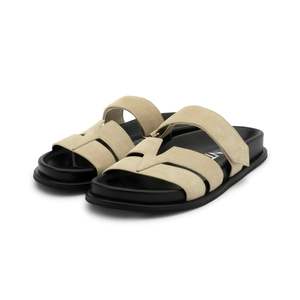 Pour les tongs en daim Valentino Resort - Product Image 2