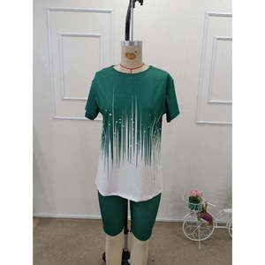 Ensemble deux pièces pour femme, chemisier scuba à manches courtes et col rond à motifs et leggings, 37944 - Vert - Product Image 5
