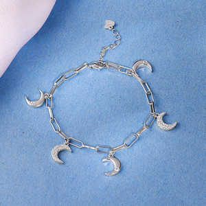 Pulsera fina de plata de media luna - Product Image 2