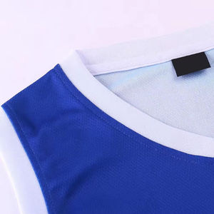 Maillot de basket-ball personnalisé OEM, dernière collection 2024, vente chaude, design personnalisé, nom de l'équipe imprimé, logo, séchage rapide, respirant, unisexe, adulte - Product Image 6