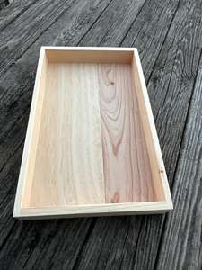 Plateau de service en bois de luxe fabriqué à la main avec blocs à découper de luxe Meena - Product Image 2