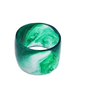 Brazalete de resina de color Lima para pieza de diseño tallado personalizado con uso hecho a mano para forma redonda - Product Image 3