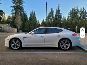 ปอร์เช่ พานาเมอร์ร่า อิดิชั่น ปี 2016 / มีจำหน่ายพร้อมขาย ไมล์น้อย เครื่องยนต์เบนซิน รถใช้งานน้อย สภาพดี ไม่มีอุบัติเหตุ ขายดี - Product Image 2