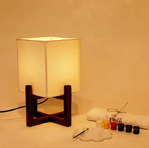 Lampe de table en forme de larme vert doux pour une table de chevet élégante. Moderne et disponible à des prix de gros. - Product Image 5