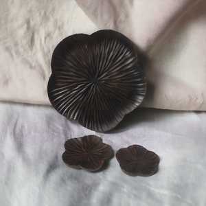 Plateaux de service en bois de manguier au design vintage fabriqués à la main Décor de Noël de cuisine à la maison marron noir écologique pour assiettes - Product Image 5